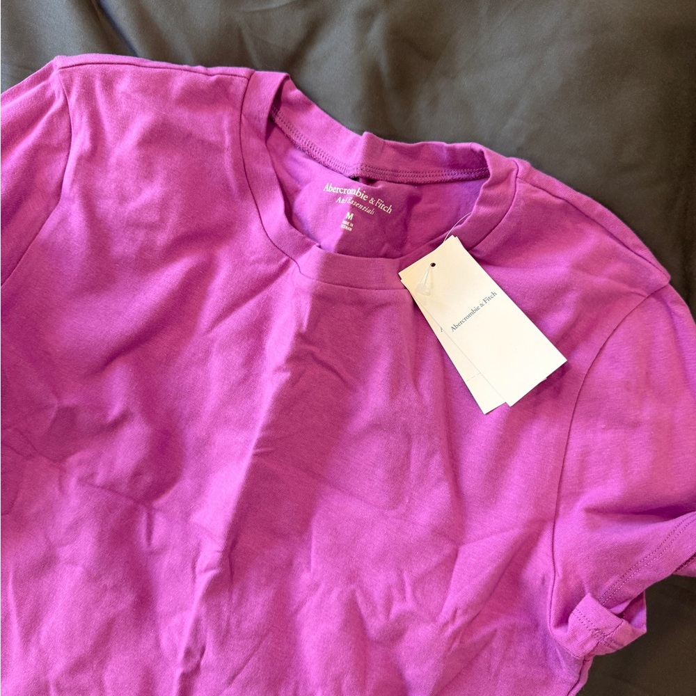 Abercrombie & Fitch baby Tee